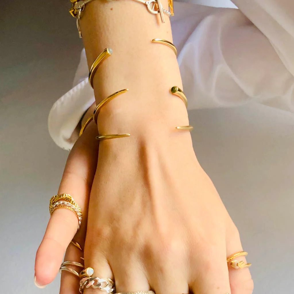 The Hug Cuff Bracelet | Brass Gold - Image 2