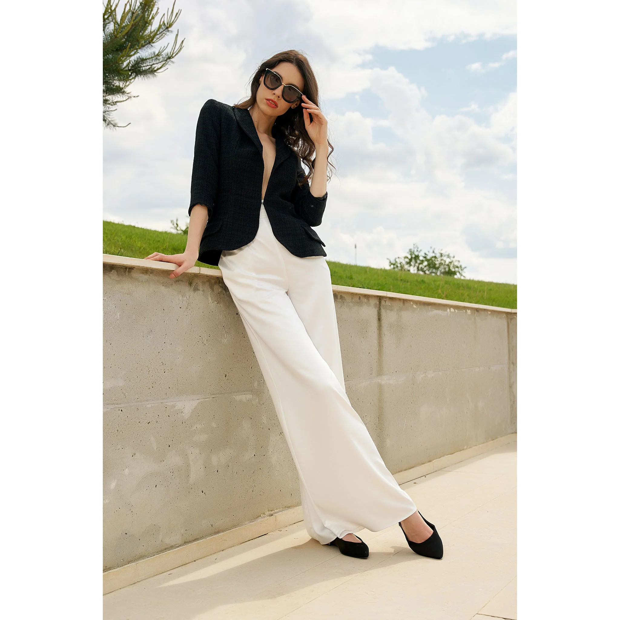 Black Structured Blazer - Image 5