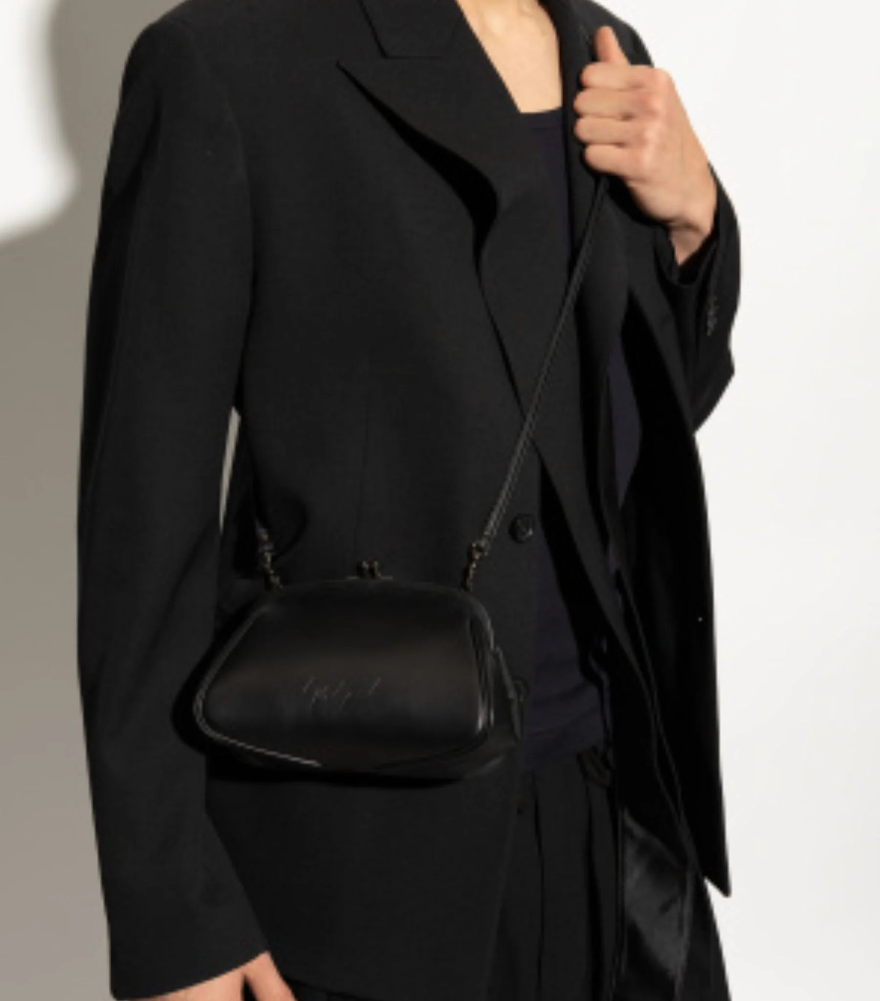 Clasp Pouch S | Black - Image 9
