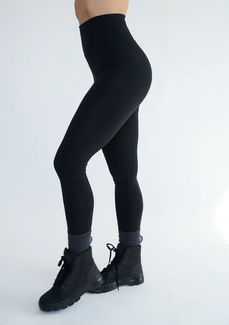 Earth Body High-Waisted Legging | Black - Image 4