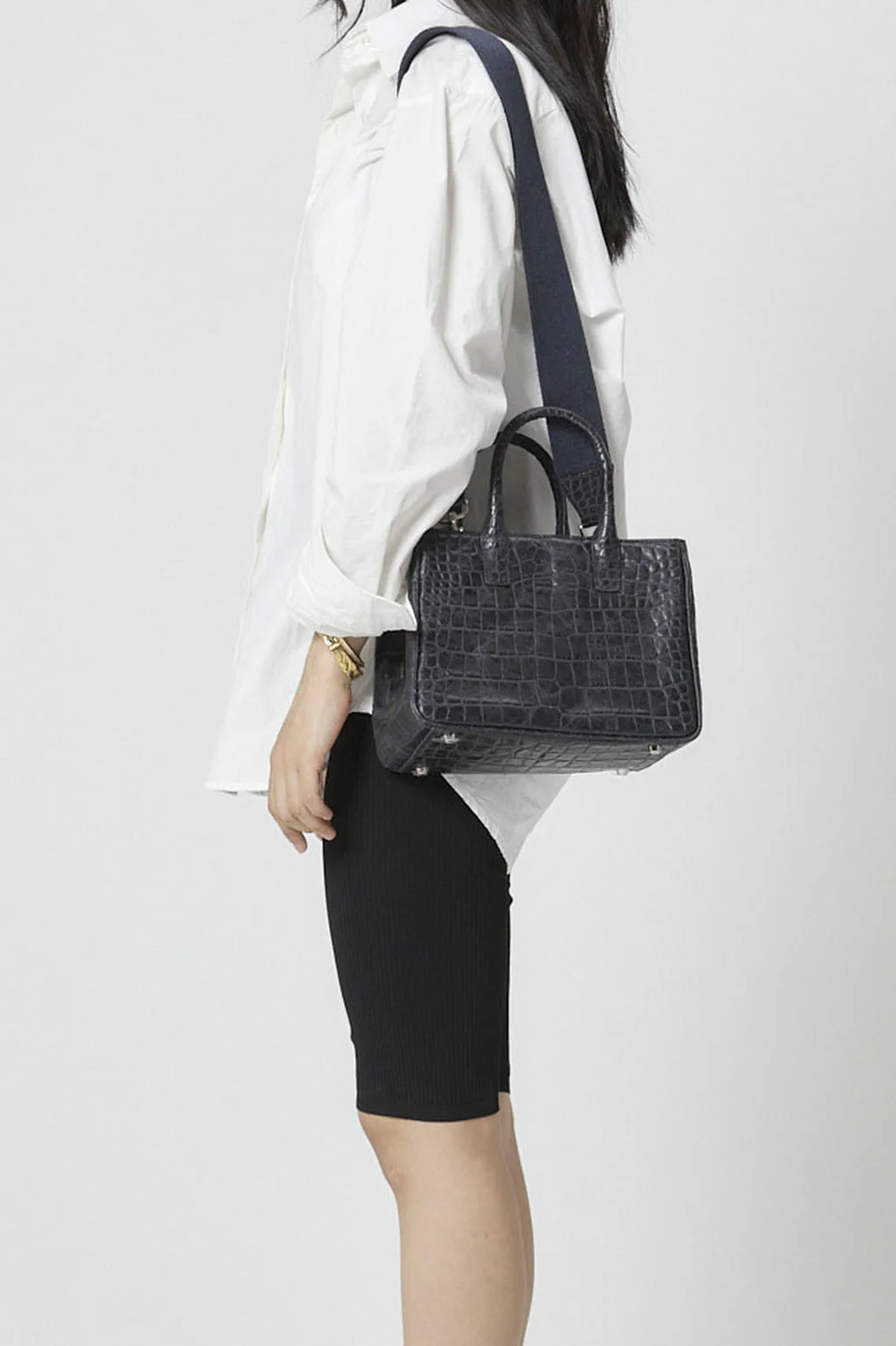 Loui Crocodile-Effect Leather Bag | Navy - Image 7
