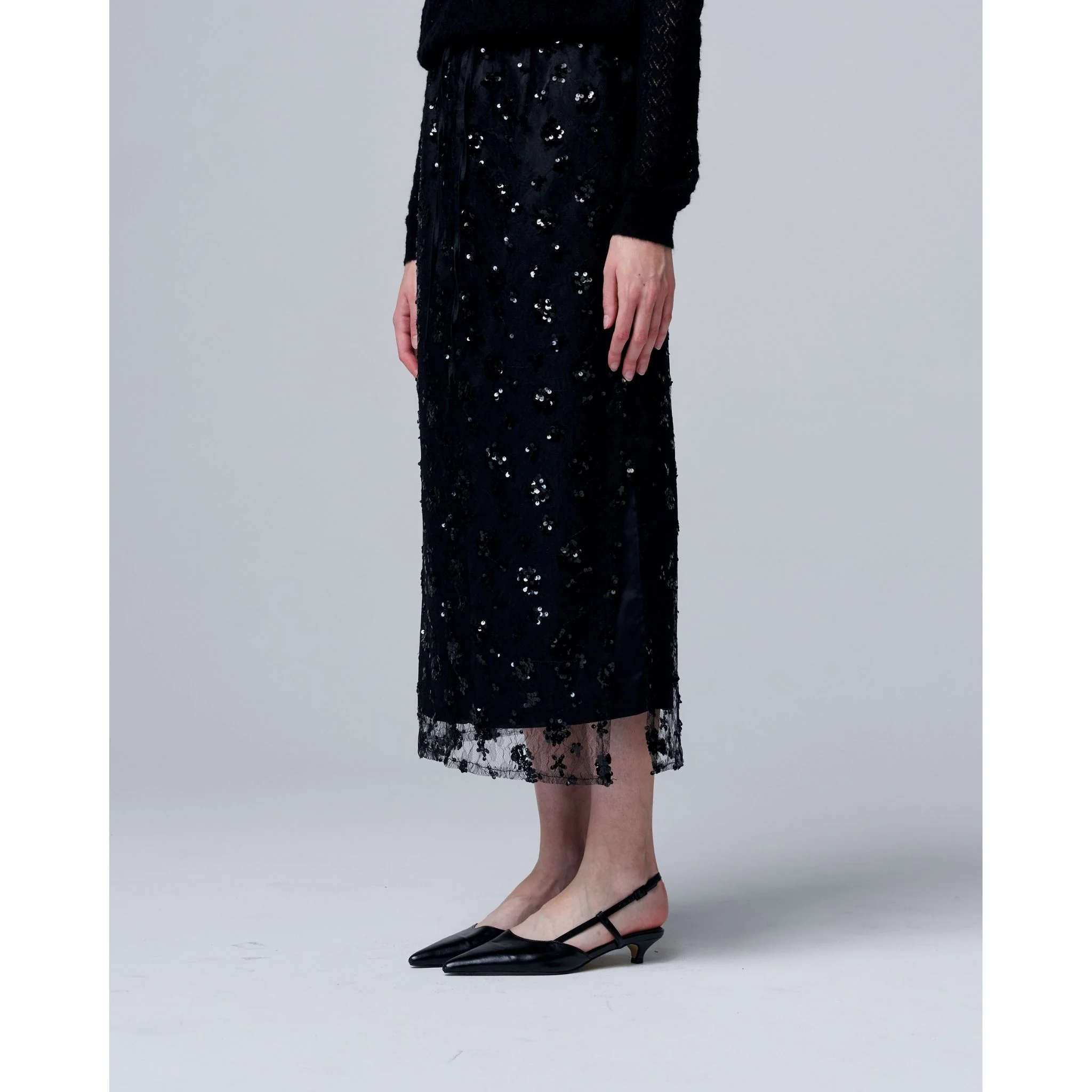 Sequin Beaded Skirt with Floral Detailing - Image 10