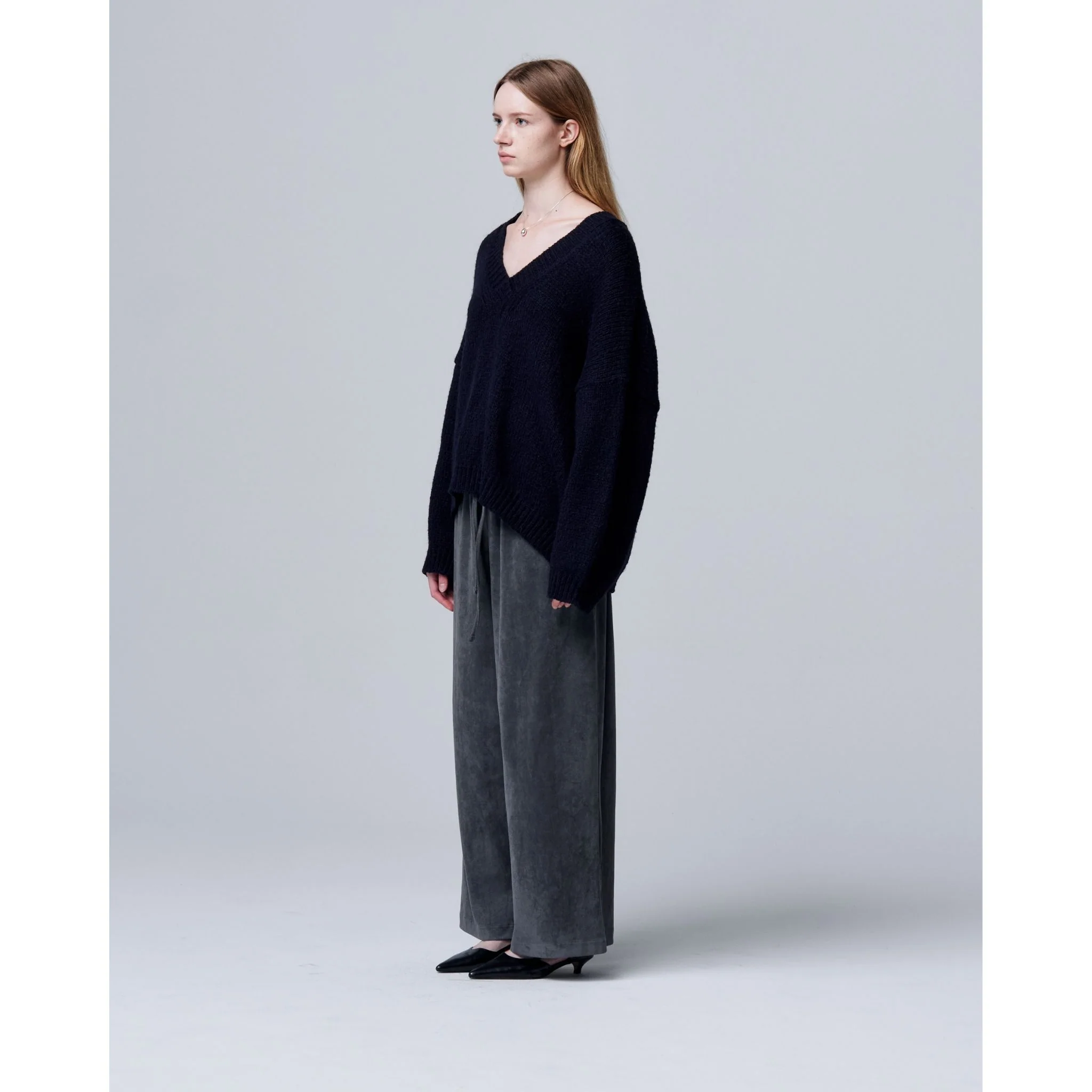 Velour Suede Pants with Elastic Waistband - Image 4