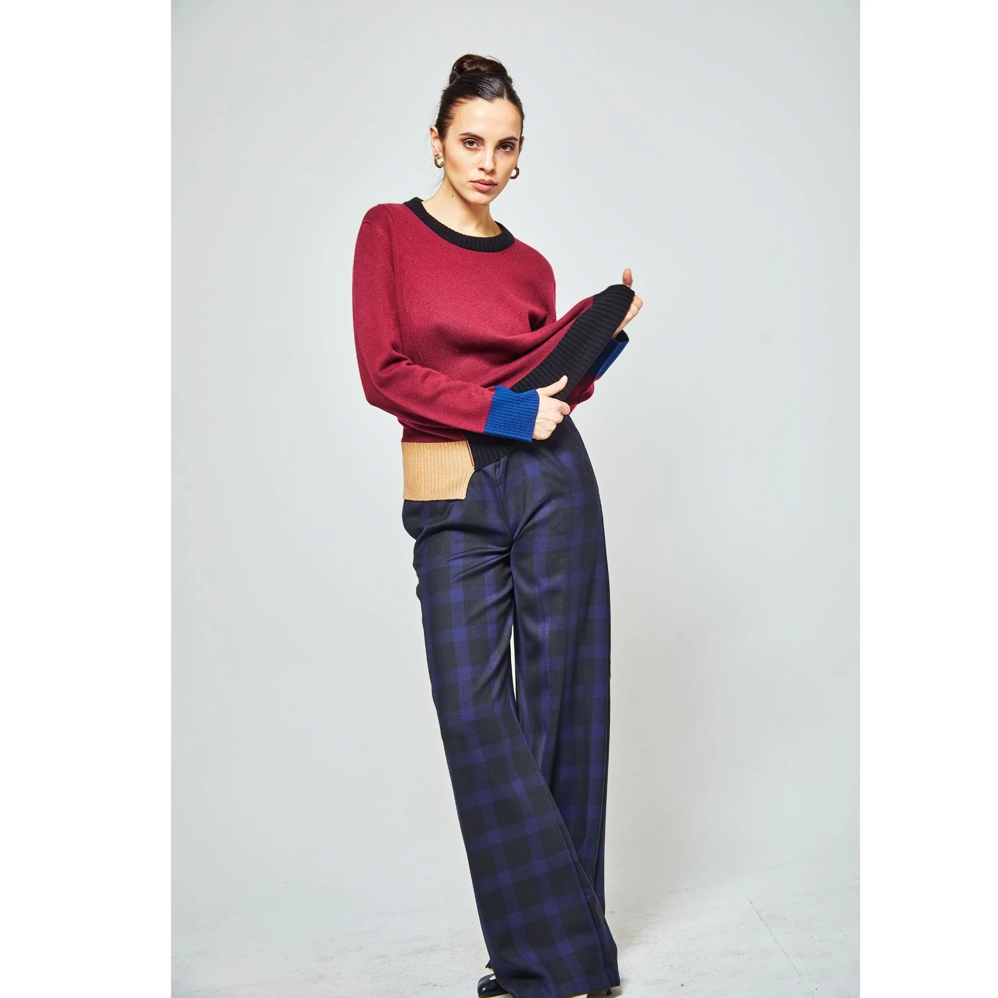 Multi-tone Wine Onyx Crew Neck Sweater - Image 4