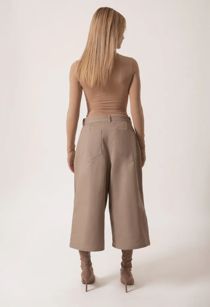 Meseta Short | Beige - Image 3